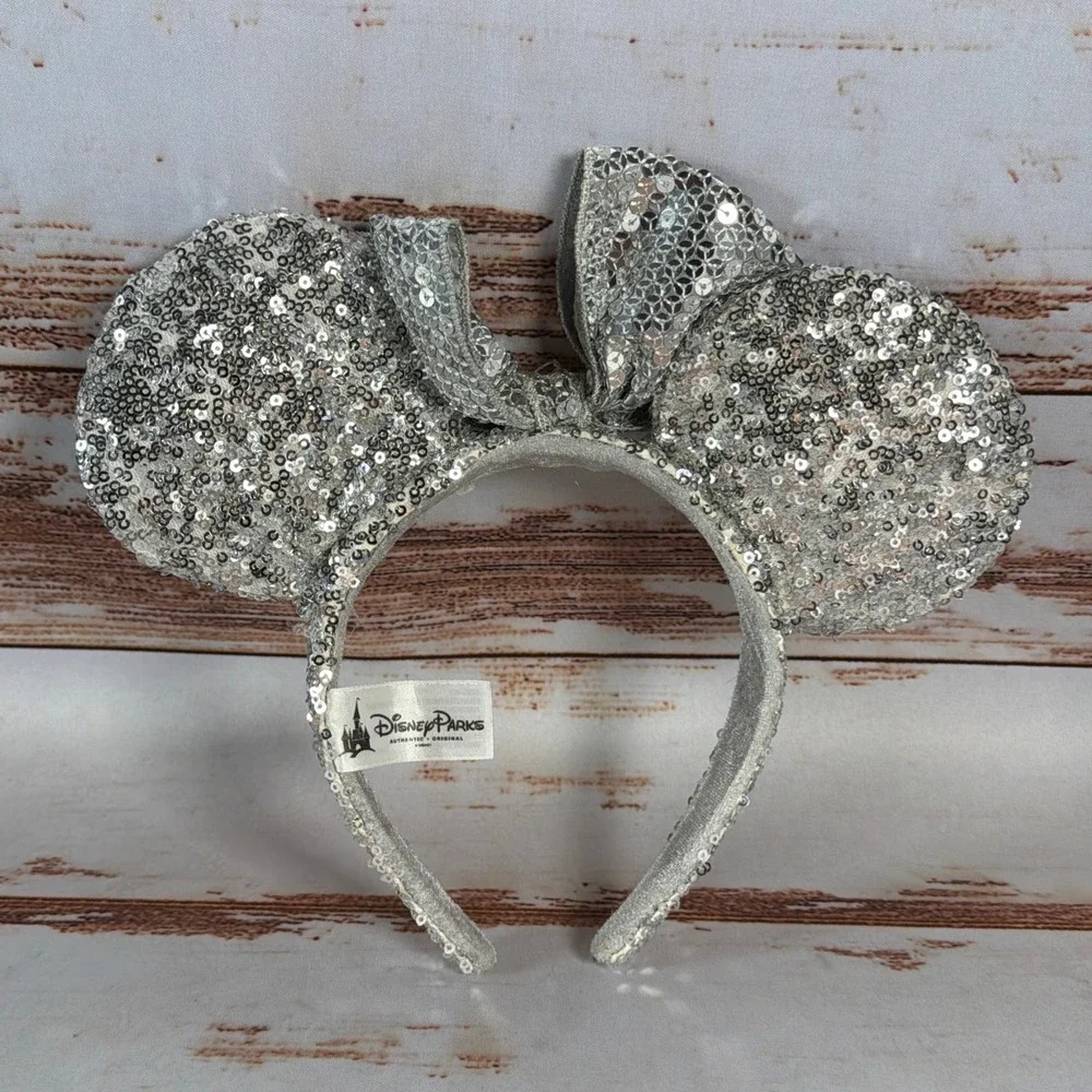 Minnie Mouse Ears Silver Sequin Bow Headband Disney Parks